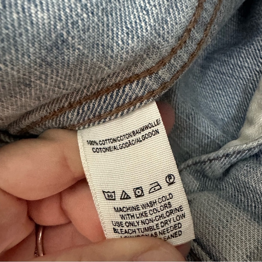 Free People Denim Trucker Jacket Button Front Womens XS Washed Blue - Picture 11 of 14